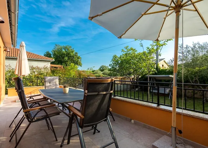 House Toici Nenadici (Krk)