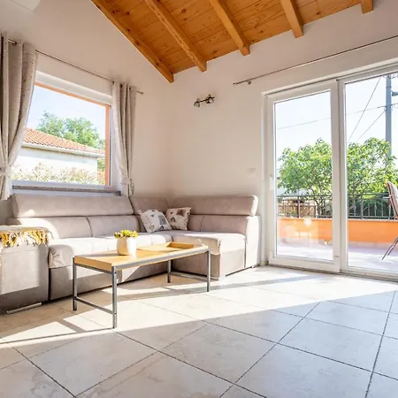 House Toici Semesterbostad *